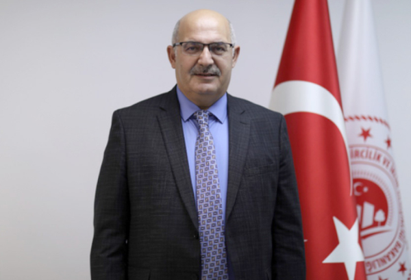 Türk professor: Azərbaycan həm milli maraqlarını qoruyur, həm də dünyada sülhün bərqərar olmasına tö